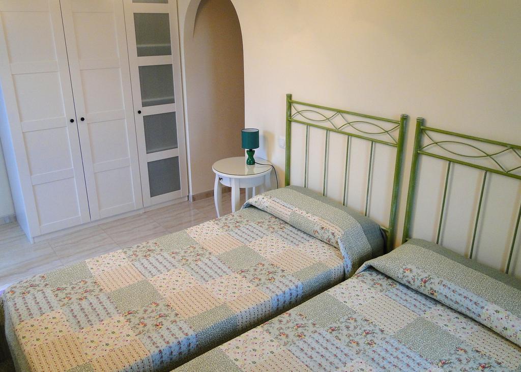 Apartamentos El Pinedo 诺哈 客房 照片