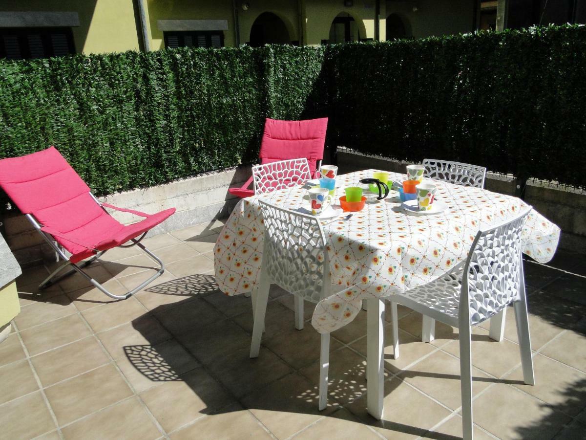 Apartamentos El Pinedo 诺哈 外观 照片