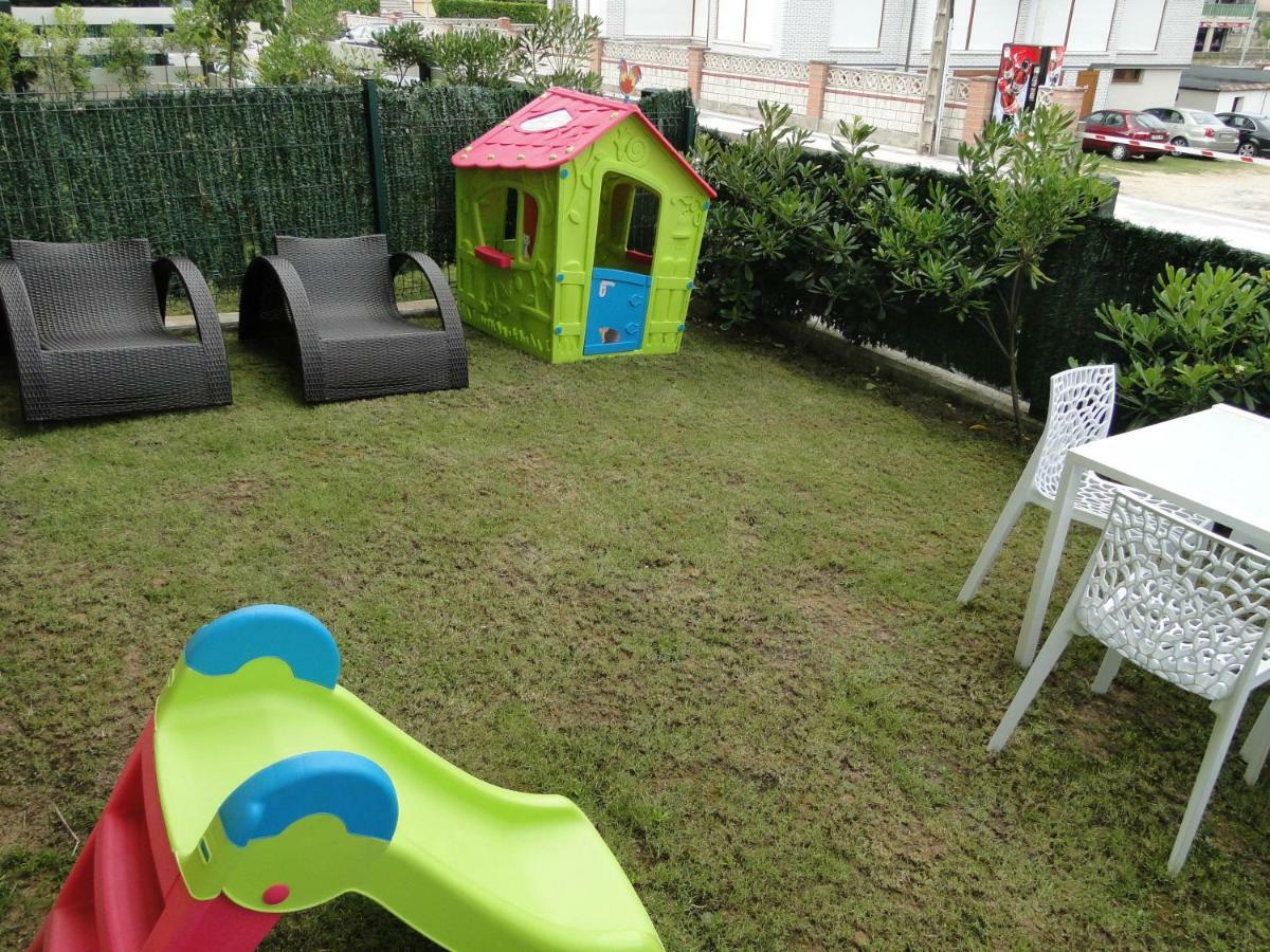 Apartamentos El Pinedo 诺哈 外观 照片